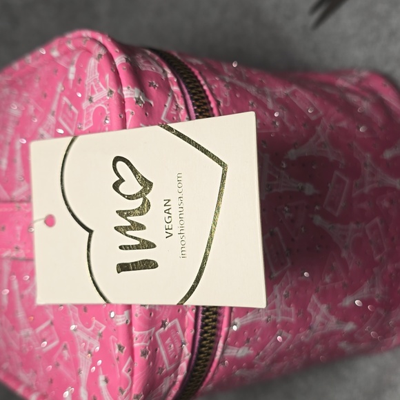 Imoshio Pink Eiffel Tower Print Vegan Leather Women's Conmetic Bag NWT - Picture 3 of 6